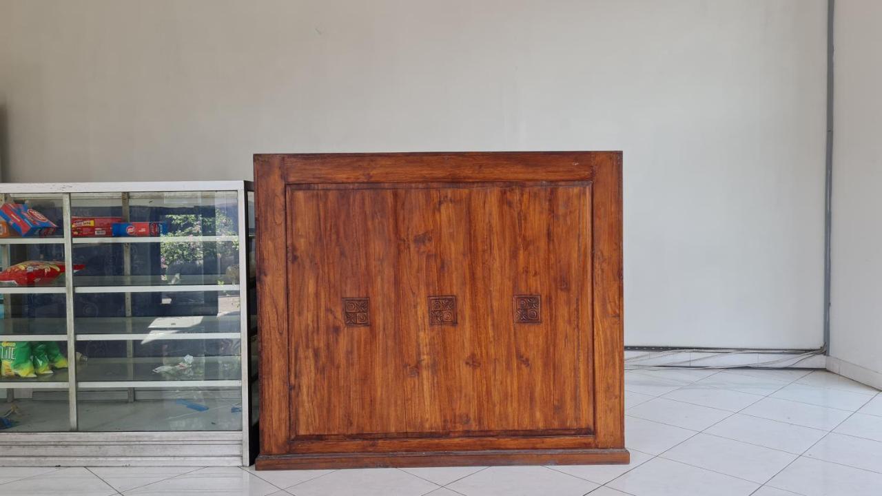 Surakarta  Oyo 90831 Hotel Gardenia Prambanan מראה חיצוני תמונה