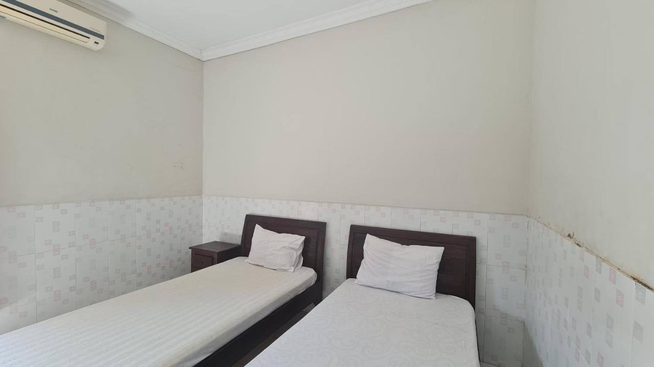 Surakarta  Oyo 90831 Hotel Gardenia Prambanan מראה חיצוני תמונה
